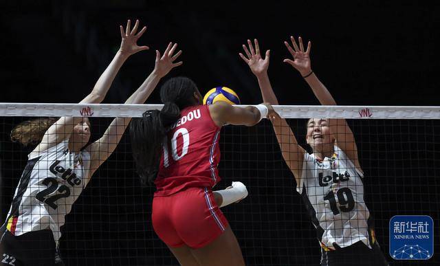 世界女排联赛(中国北京站):法国队胜比利时队
