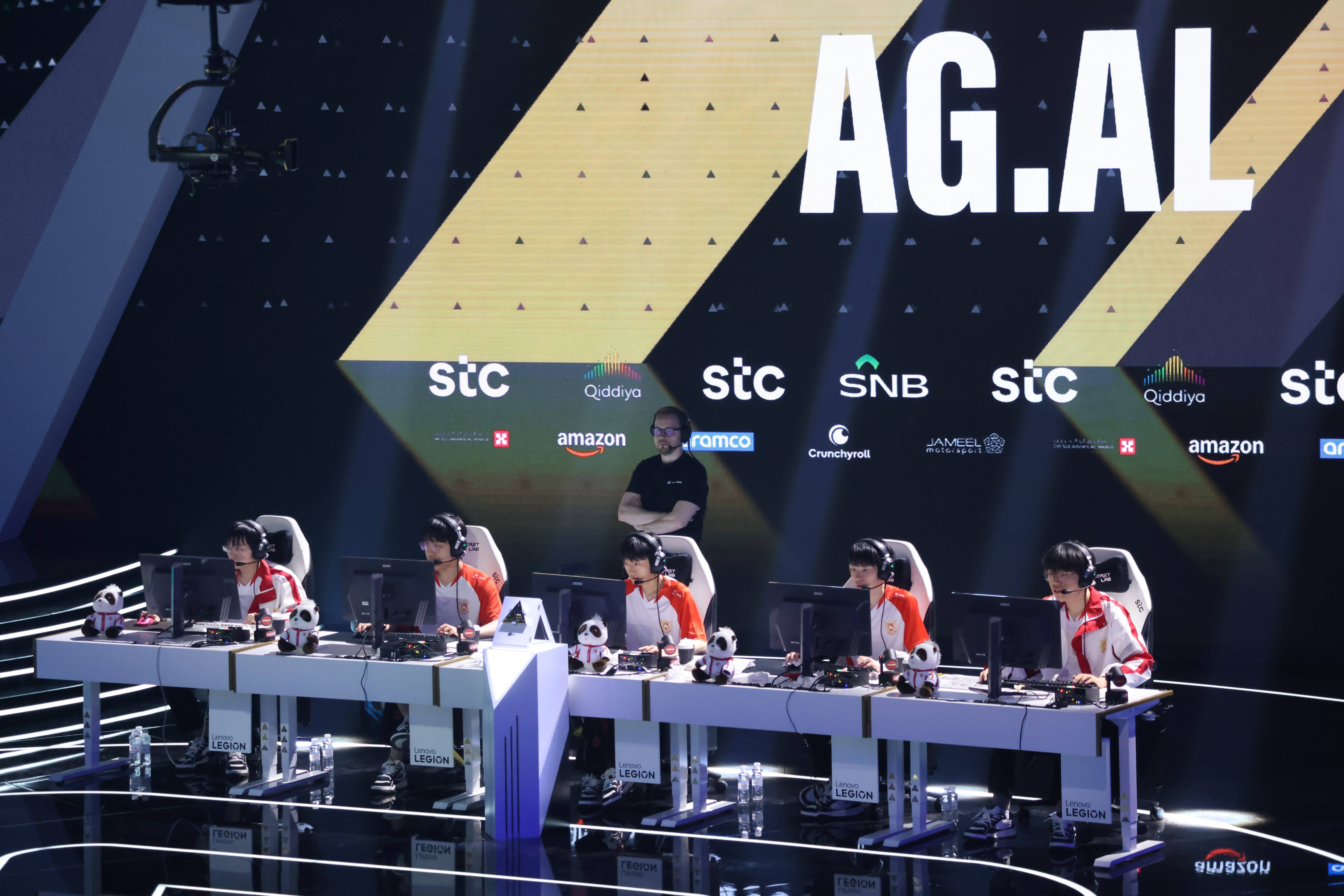 （体育）电子竞技——电竞世界杯：中国战队AG.AL获英雄联盟项目亚军