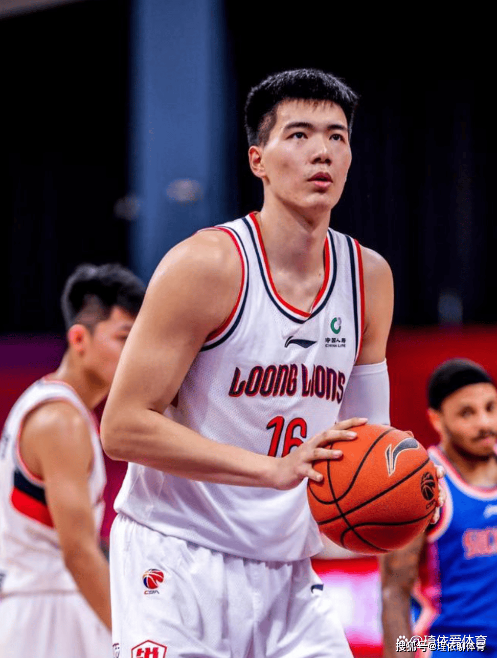 CBA风云:上海偷签焦泊乔,辽宁三外援集体被跑路,这剧情真刺激