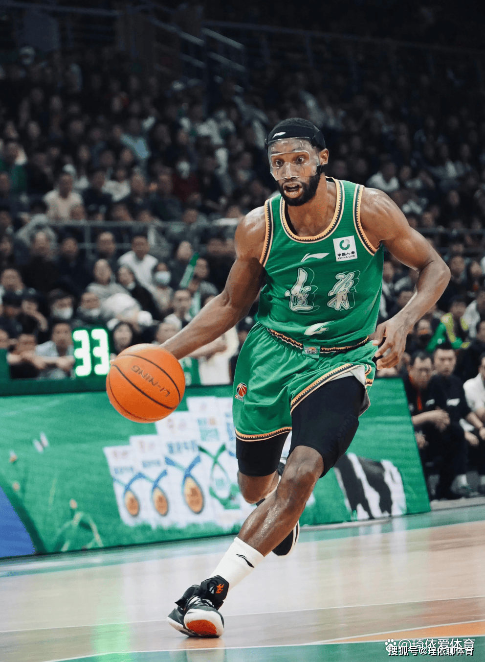 CBA风云:上海偷签焦泊乔,辽宁三外援集体被跑路,这剧情真刺激