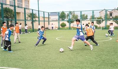 校园足球 快乐成长