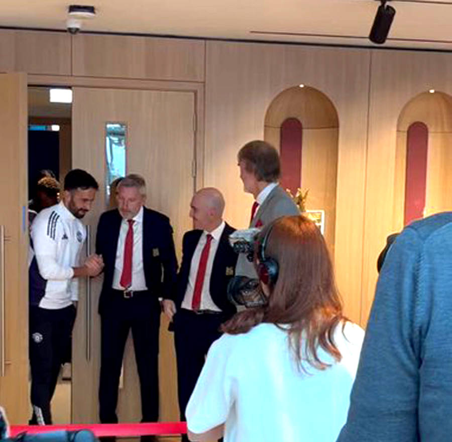 布莱顿为巴莱巴标价曝光！不过亿免谈，拒绝曼联用滕哈格爱将交换