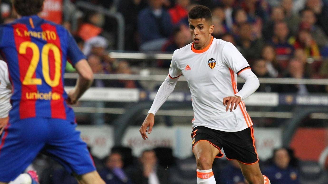 盘点曾效力于巴塞罗那和瓦伦西亚的球员