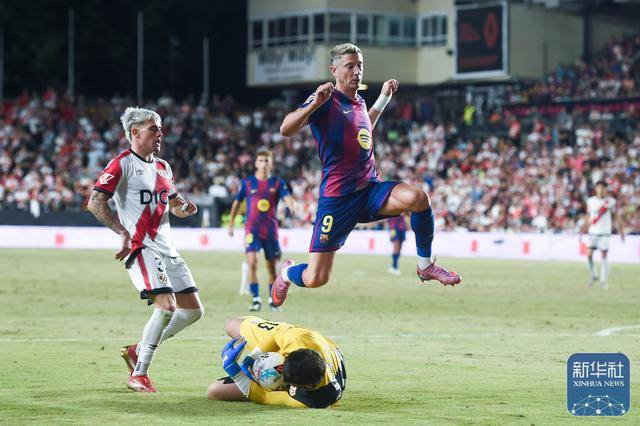 西甲丨巴塞罗那战平巴列卡诺